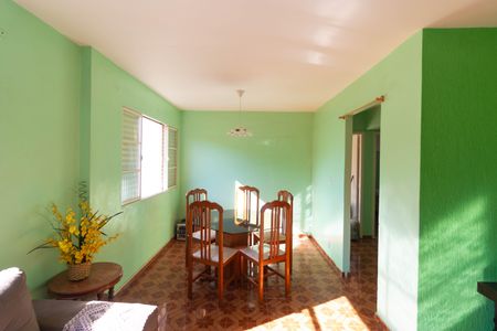 Apartamento à venda com 70m², 2 quartos e 1 vagaSala