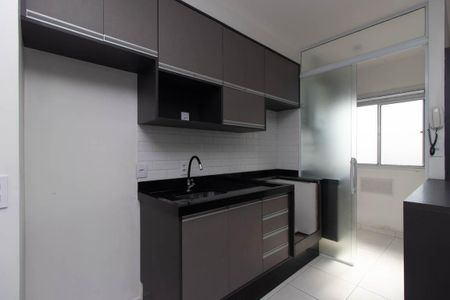 Apartamento à venda com 42m², 2 quartos e 1 vaga Apartamento à venda com 42m², 2 quartos e 1 vagaCozinha e Área de Serviço