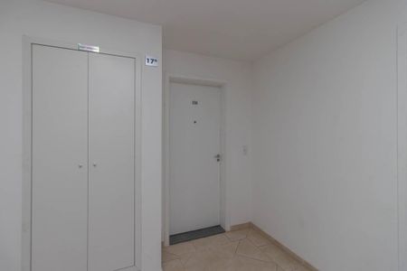Apartamento à venda com 42m², 2 quartos e 1 vaga Apartamento à venda com 42m², 2 quartos e 1 vagaHall de Entrada
