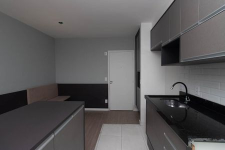 Apartamento à venda com 42m², 2 quartos e 1 vaga Apartamento à venda com 42m², 2 quartos e 1 vagaCozinha e Área de Serviço