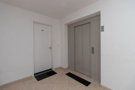 Apartamento à venda com 42m², 2 quartos e 1 vaga Apartamento à venda com 42m², 2 quartos e 1 vagaHall de Entrada