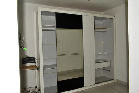 Casa para alugar com 37m², 1 quarto e sem vaga Casa para alugar com 37m², 1 quarto e sem vagaQuarto