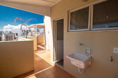 Apartamento à venda com 135m², 2 quartos e sem vagaÁrea de serviço