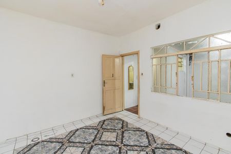 Casa à venda com 90m², 2 quartos e 1 vagaSala