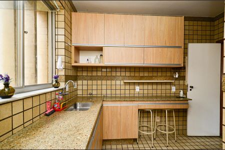 Apartamento para alugar com 198m², 3 quartos e 1 vagaCozinha