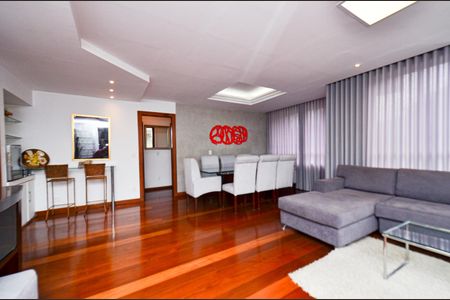 Apartamento para alugar com 198m², 3 quartos e 1 vagaSala