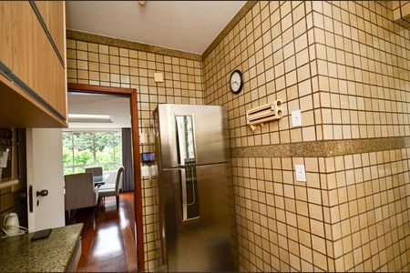 Apartamento para alugar com 198m², 3 quartos e 1 vagaCozinha