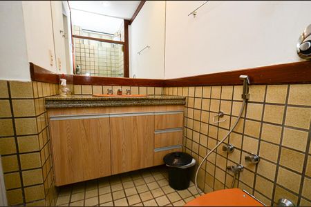 Apartamento para alugar com 198m², 3 quartos e 1 vagaBanheiro
