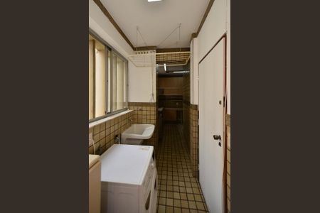 Apartamento para alugar com 198m², 3 quartos e 1 vagaÁrea de Serviço