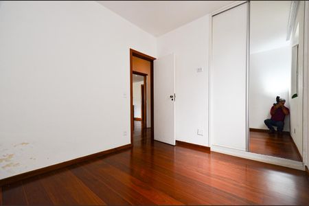 Apartamento para alugar com 198m², 3 quartos e 1 vagaQuarto 2