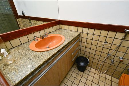 Apartamento para alugar com 198m², 3 quartos e 1 vagaBanheiro
