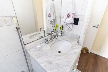 Apartamento à venda com 65m², 2 quartos e 1 vaga Apartamento à venda com 65m², 2 quartos e 1 vagaBanheiro da Suíte