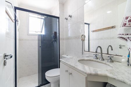 Apartamento à venda com 65m², 2 quartos e 1 vaga Apartamento à venda com 65m², 2 quartos e 1 vagaBanheiro da Suíte