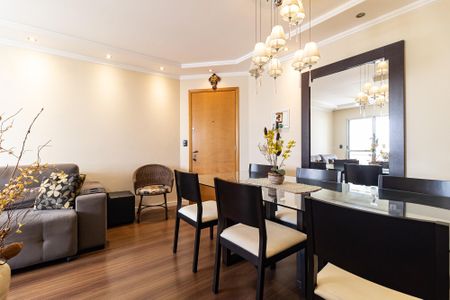 Apartamento à venda com 65m², 2 quartos e 1 vaga Apartamento à venda com 65m², 2 quartos e 1 vagaSala