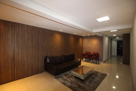 Apartamento à venda com 98m², 3 quartos e 3 vagasHall social