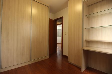 Apartamento à venda com 98m², 3 quartos e 3 vagasQuarto