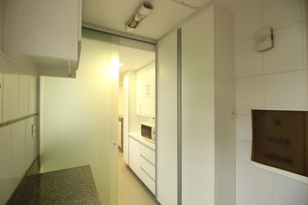 Apartamento à venda com 98m², 3 quartos e 3 vagasÁrea de serviço