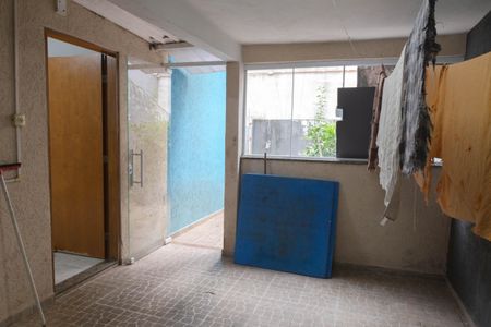 Casa à venda com 135m², 3 quartos e 1 vagaÁrea de Serviço