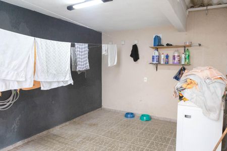 Casa à venda com 135m², 3 quartos e 1 vagaÁrea de Serviço