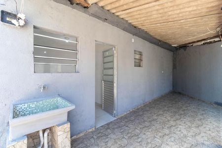 Casa para alugar com 25m², 1 quarto e sem vagaÁrea de Serviço