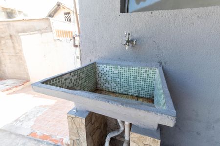 Casa para alugar com 25m², 1 quarto e sem vagaÁrea de Serviço