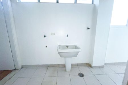 Apartamento à venda com 160m², 3 quartos e 2 vagas Apartamento à venda com 160m², 3 quartos e 2 vagasÁrea de Serviço