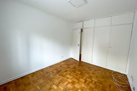Apartamento à venda com 160m², 3 quartos e 2 vagas Apartamento à venda com 160m², 3 quartos e 2 vagasQuarto 2