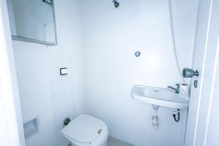 Apartamento à venda com 160m², 3 quartos e 2 vagas Apartamento à venda com 160m², 3 quartos e 2 vagasBanheiro de serviço