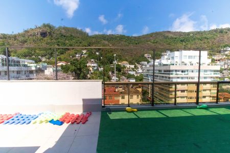 Apartamento à venda com 249m², 4 quartos e 3 vagasVista do Quarto 4