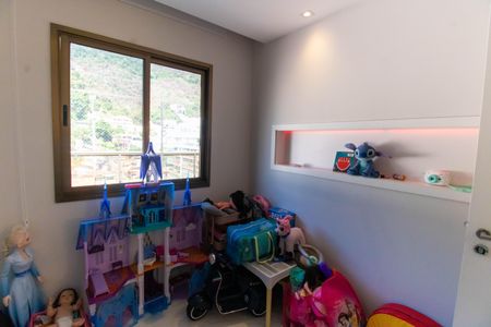 Apartamento à venda com 249m², 4 quartos e 3 vagasQuarto 4