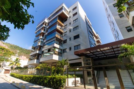 Apartamento à venda com 249m², 4 quartos e 3 vagasFachada