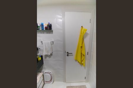 Apartamento à venda com 249m², 4 quartos e 3 vagasBanheiro da Suíte