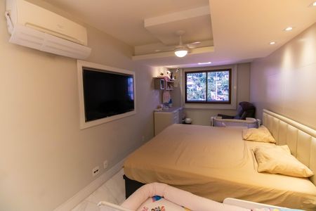 Apartamento à venda com 249m², 4 quartos e 3 vagasSuíte