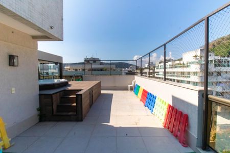 Apartamento à venda com 249m², 4 quartos e 3 vagasCobertura