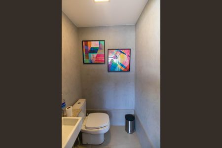 Apartamento à venda com 249m², 4 quartos e 3 vagasBanheiro de Serviço