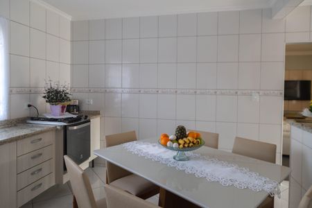 Casa à venda com 300m², 1 quarto e 1 vaga Casa à venda com 300m², 1 quarto e 1 vagaCozinha