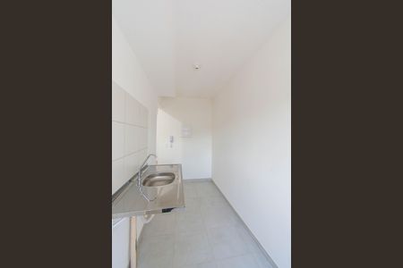 Apartamento para alugar com 42m², 2 quartos e 1 vaga Apartamento para alugar com 42m², 2 quartos e 1 vagaCozinha e Área de Serviço