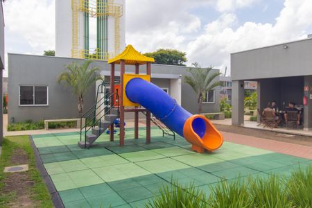 Apartamento para alugar com 42m², 2 quartos e 1 vaga Apartamento para alugar com 42m², 2 quartos e 1 vagaÁrea comum - Playground