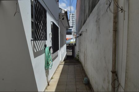 Casa à venda com 150m², 4 quartos e 2 vagasCorredor