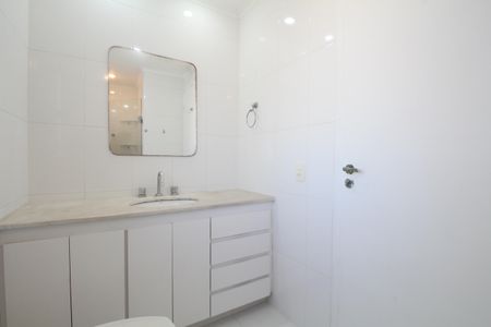 Apartamento para alugar com 74m², 2 quartos e 2 vagasBanheiro 1