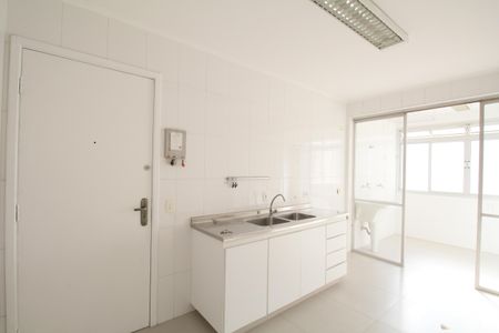Apartamento para alugar com 74m², 2 quartos e 2 vagasCozinha