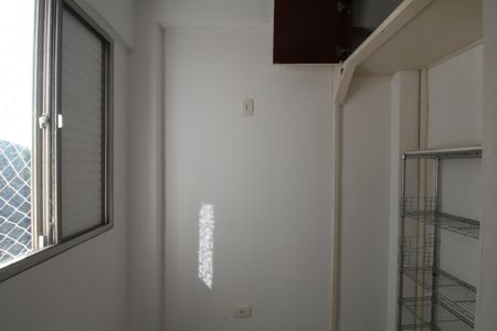 Apartamento para alugar com 74m², 2 quartos e 2 vagasQuarto de Serviço