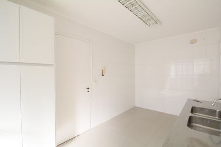 Apartamento para alugar com 74m², 2 quartos e 2 vagasCozinha
