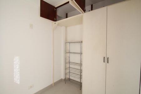 Apartamento para alugar com 74m², 2 quartos e 2 vagasQuarto de Serviço