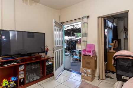 Casa à venda com 300m², 5 quartos e 3 vagas Casa à venda com 300m², 5 quartos e 3 vagasSala da Casa 2