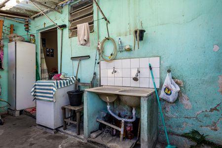 Casa à venda com 300m², 5 quartos e 3 vagas Casa à venda com 300m², 5 quartos e 3 vagasÁrea de Serviço Casa 2