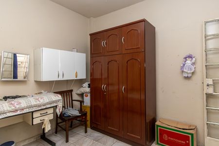 Casa à venda com 300m², 5 quartos e 3 vagas Casa à venda com 300m², 5 quartos e 3 vagasQuarto 2 Casa 1