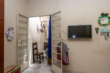 Casa à venda com 300m², 5 quartos e 3 vagas Casa à venda com 300m², 5 quartos e 3 vagasQuarto 2 Casa 1