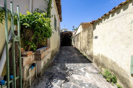 Casa à venda com 300m², 5 quartos e 3 vagas Casa à venda com 300m², 5 quartos e 3 vagasGaragem