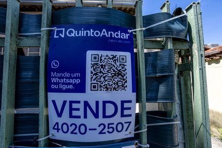 Casa à venda com 300m², 5 quartos e 3 vagas Casa à venda com 300m², 5 quartos e 3 vagasPlaca